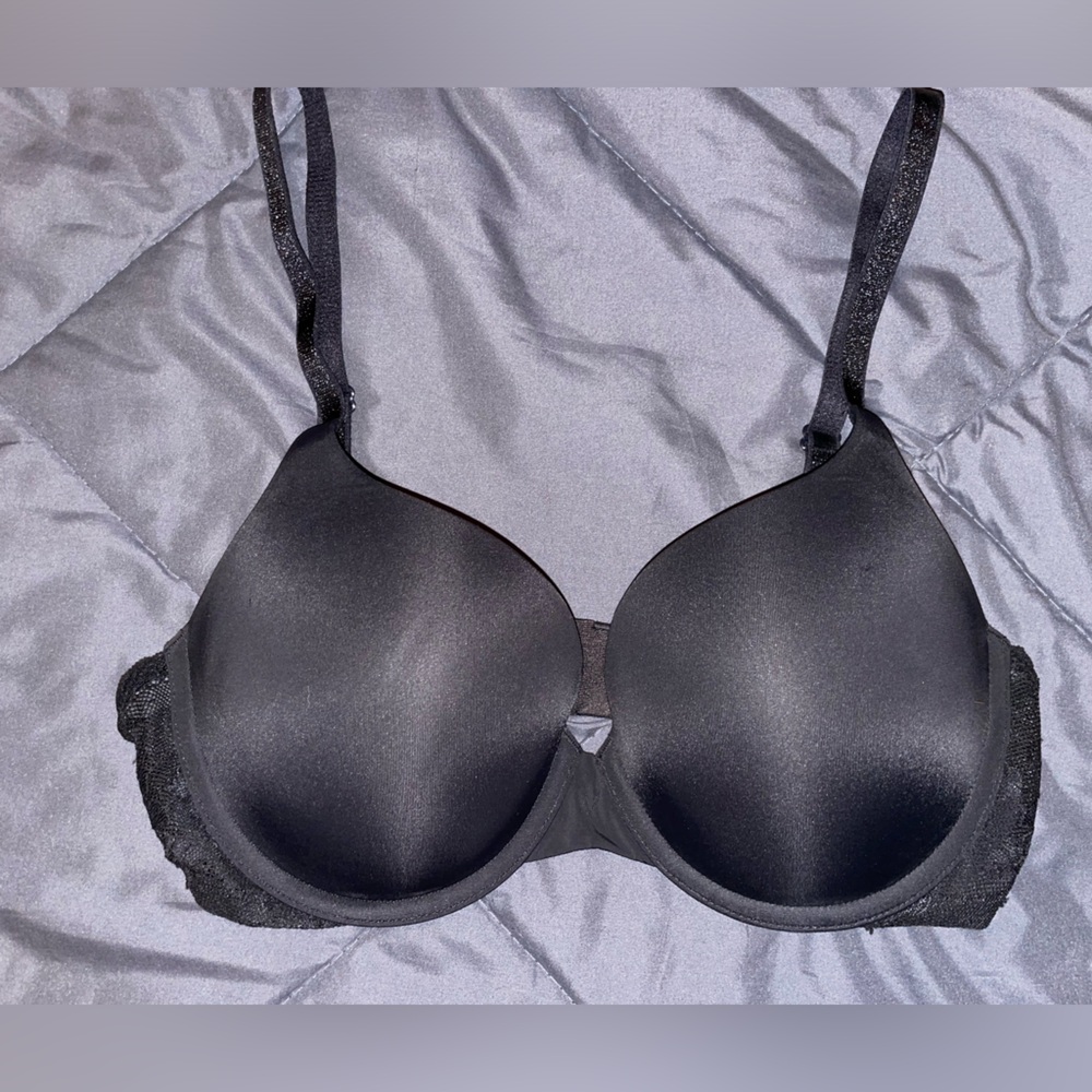 Victoria Secret 34D Lace PushUp Bra